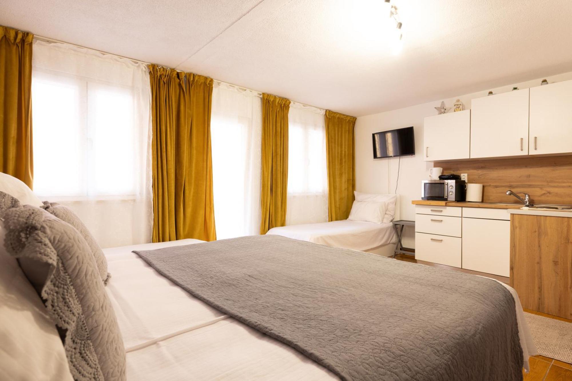 Guesthouse Rebecca Μακάρσκα Εξωτερικό φωτογραφία